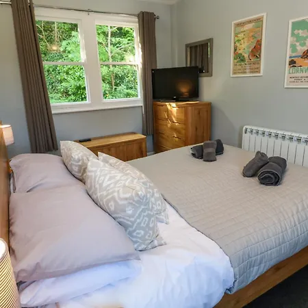8 Rosewall * St Ives (Cornwall)